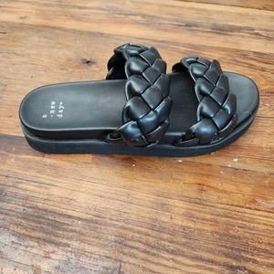 A NEW DAY BLACK STRAPLESS SANDLES FOR LADIES SIZE 7.5